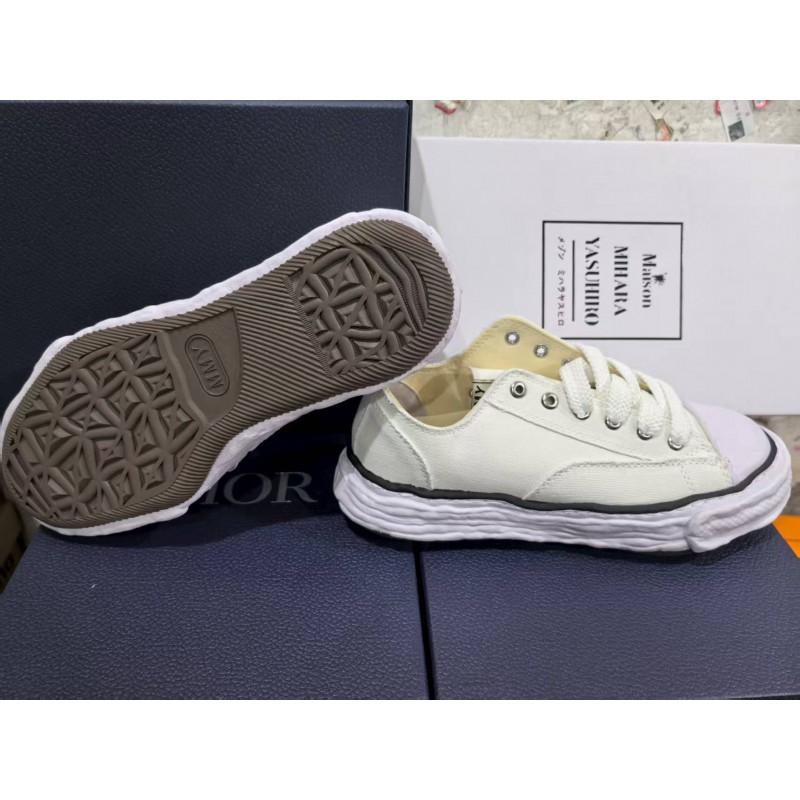Unisex Casual Platform Sneakers With Lace-Up Men Women