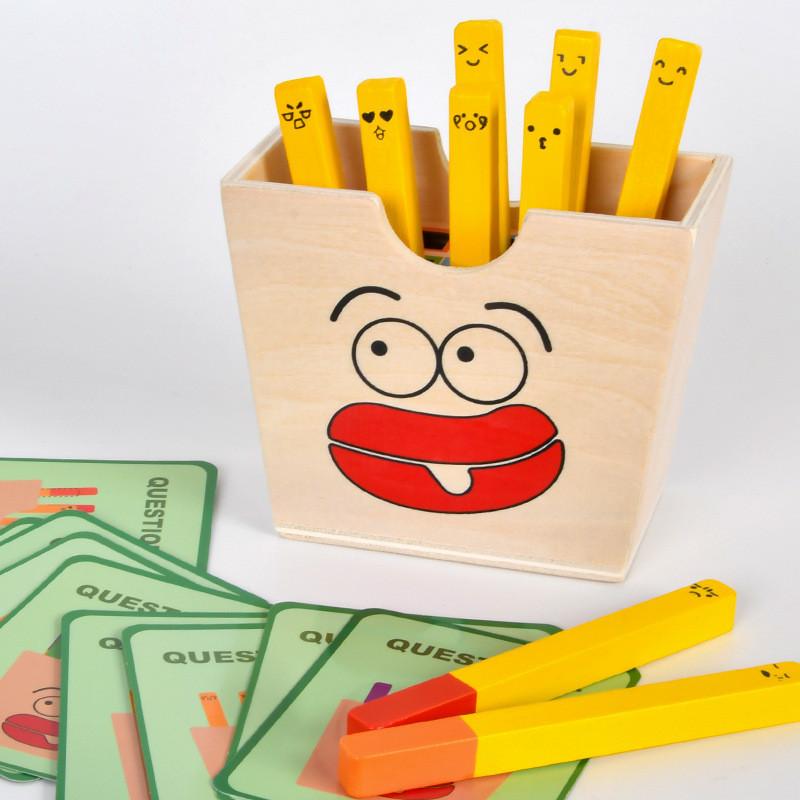 Holz-Kinderspielhaus mit Spielzeug-Essensset und Pommes-Zuordnungs-Puzzle für frühes Lernen