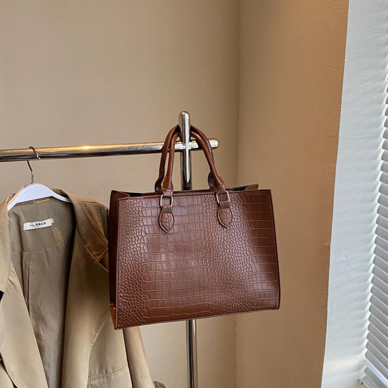 2025 New Large-capacity Tote Bag Simple Portable Shoulder Bag Casual Messenger Bag Women