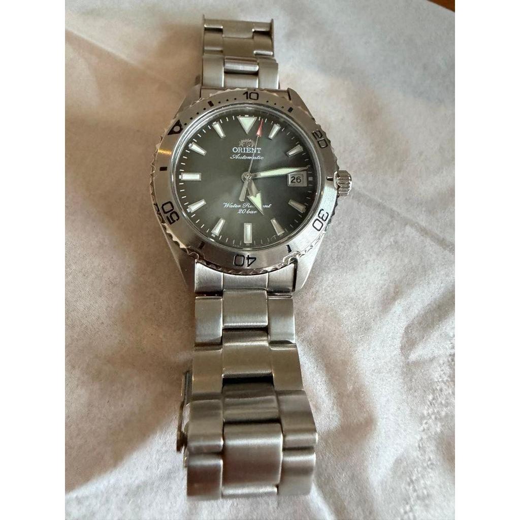 Used ORIENT Automatic men's watch 20 ATM waterproof Japanese Mako 40 diver's watch, model number RA-AC0Q13E.