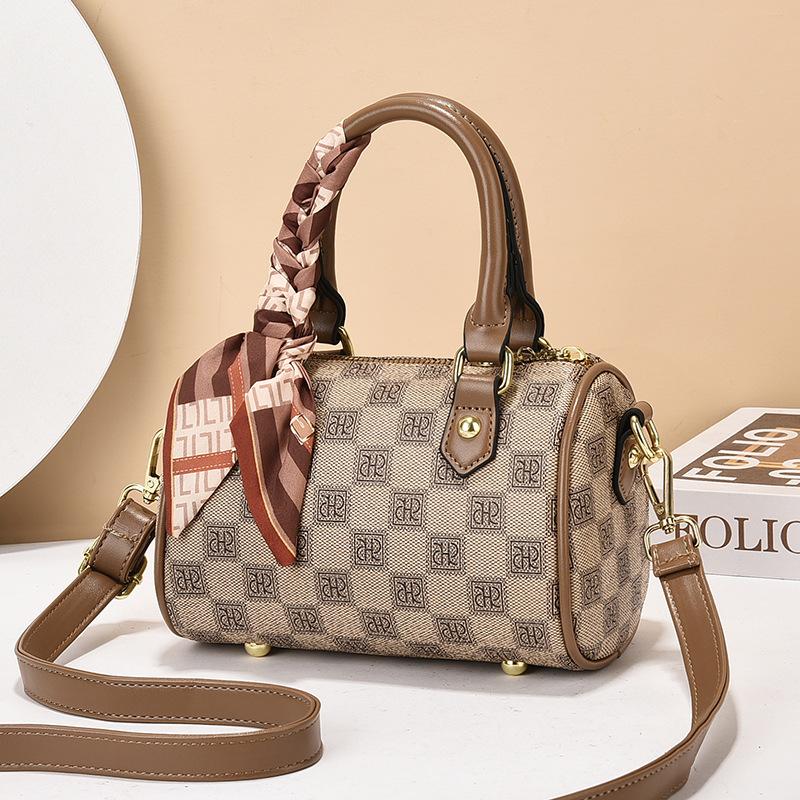 Trendy New Women's Bag Fashion Boston Pillow Bag Textured Versatile Flower Handbag Generation