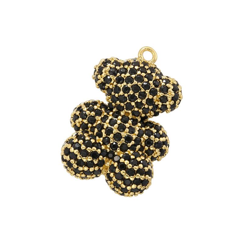 Leichter Luxus Kupfer Eingelegt Mit Farbigen Diamanten Bärenanhänger Niedlicher Cartoon Dreidimensional Stehend Erdbeerbär Schmuckanhänger Vd1652