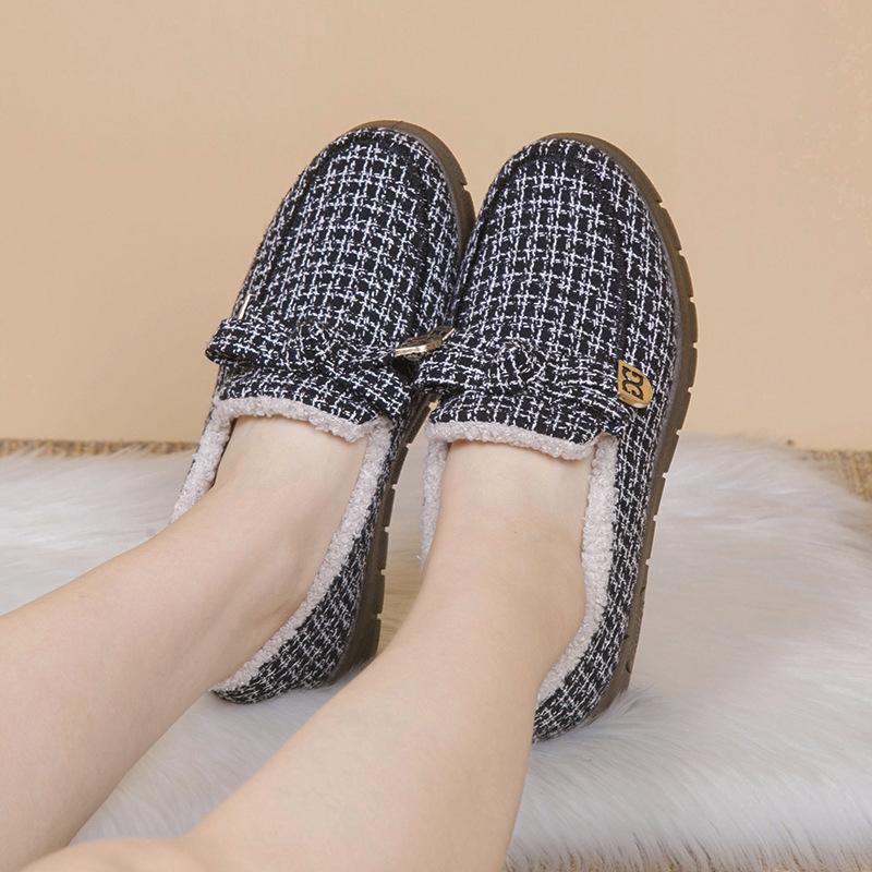 Winter piled and thickened Doudou shoes, old Beijing cotton shoes, fashionable plaid to keep warm, lazy people pedal non-slip fluffy shoes