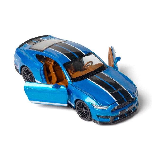 Fashion Toys Diecast 1 /32 Alloy Sports Car Model Pendant Toy With Sound Light Metal Return Force Toy Cars Model Car Christmas Toys