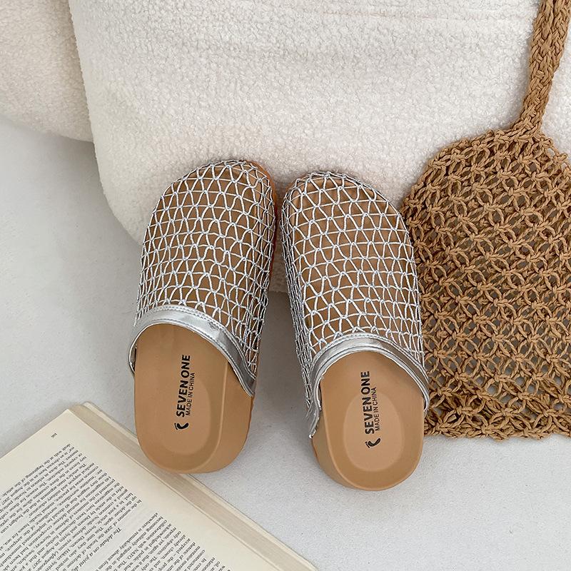 

Популярные черные ретро туфли на высокой толстой подошве с закрытым носком, летняя новинка 2025 года, универсальные, с перфорацией, крутые шлепанцы 40 шампанского