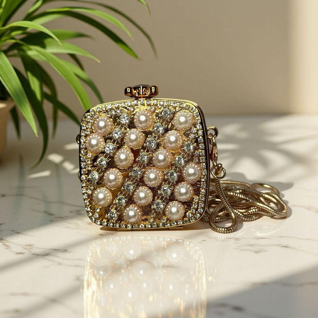 Acrylic Mini Purse With Embellished Flowers And Sparkling Rhinestones For Daily Fashion