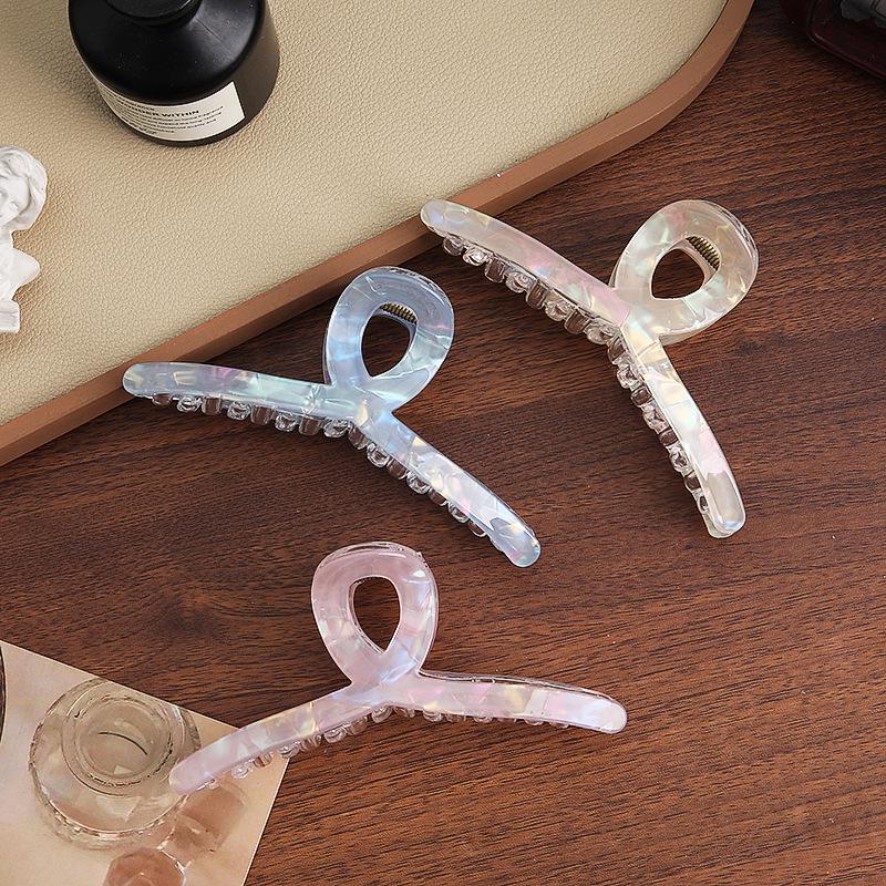 Korean Transparent Candy Jelly Hair Clips: Versatile Claw & Shark Clips for Stylish Hair Buns