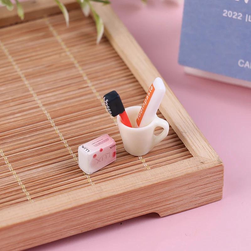 4Pcs/Set 1:12 Dollhouse Miniature Toiletries Model Decor Toothpaste Toothbrush Cup Soap