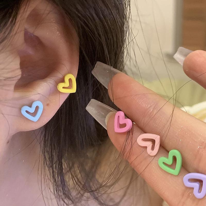 Silver needle dopamine love hollow earrings simple small fresh temperament stud earrings niche fashion versatile earrings