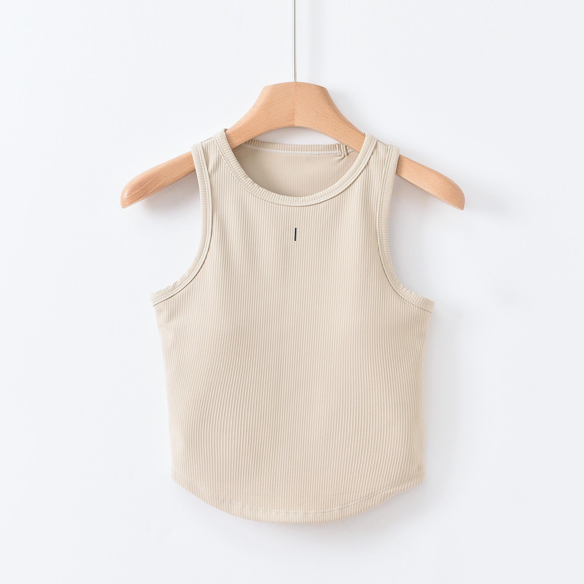 

Seamless Racerback Yoga Tank Top - Tummy Concealing, Tight-Fitting Sports Wear XL: Length 39, Bust 37, Shoulder 23 абрикосовий