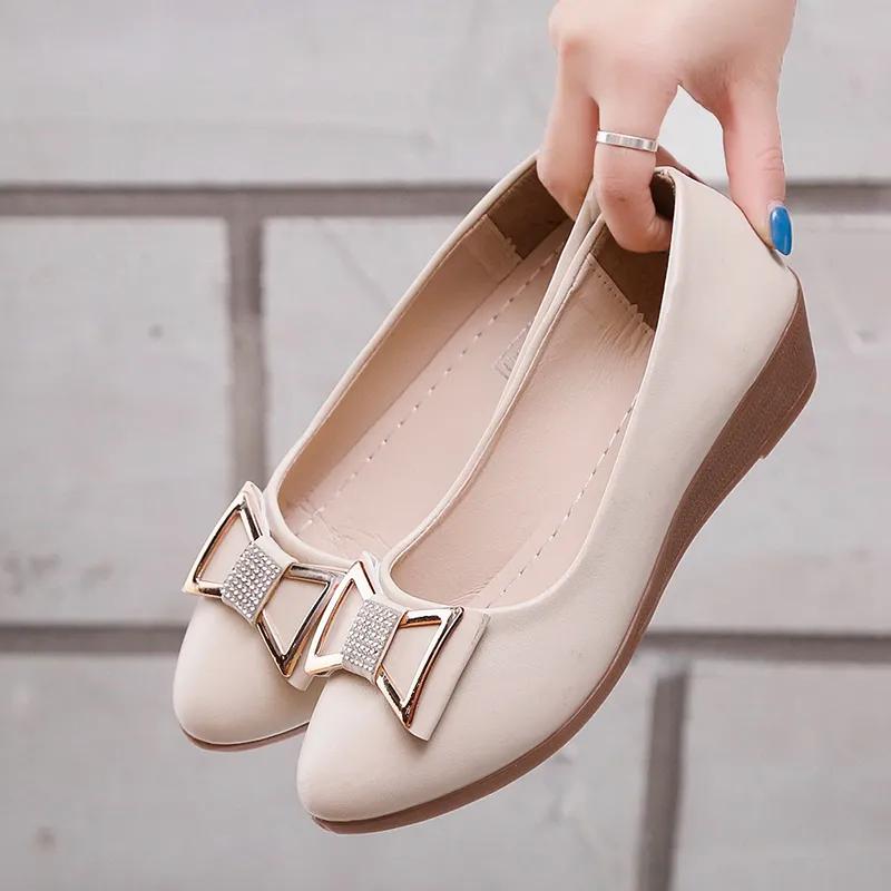 zapatos de mujer women classic pointed toe black patent leather spring slip on anti skid shoes lady cool shoes ab490