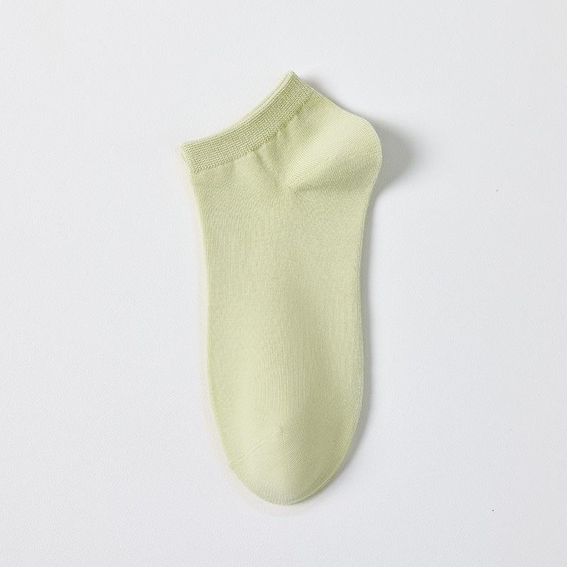 Women's Summer Thin Cotton Ankle Socks - Antibacterial, Odor-Resistant, Breathable, Sweat-Absorbing in Solid White