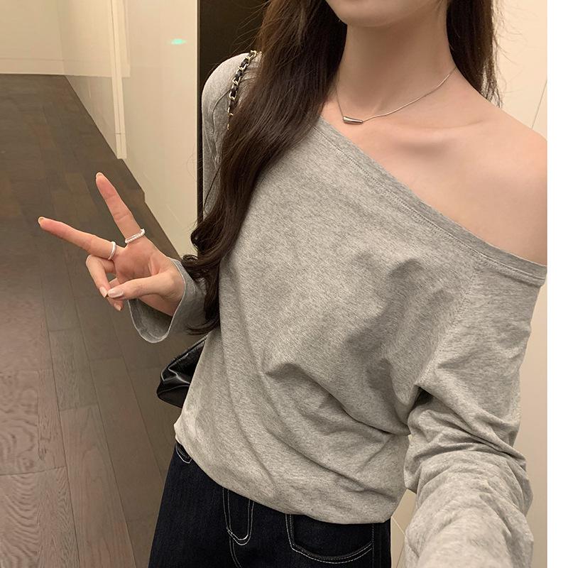"2024 Early Autumn Women's Unique One-Shoulder T-Shirt: European Design"