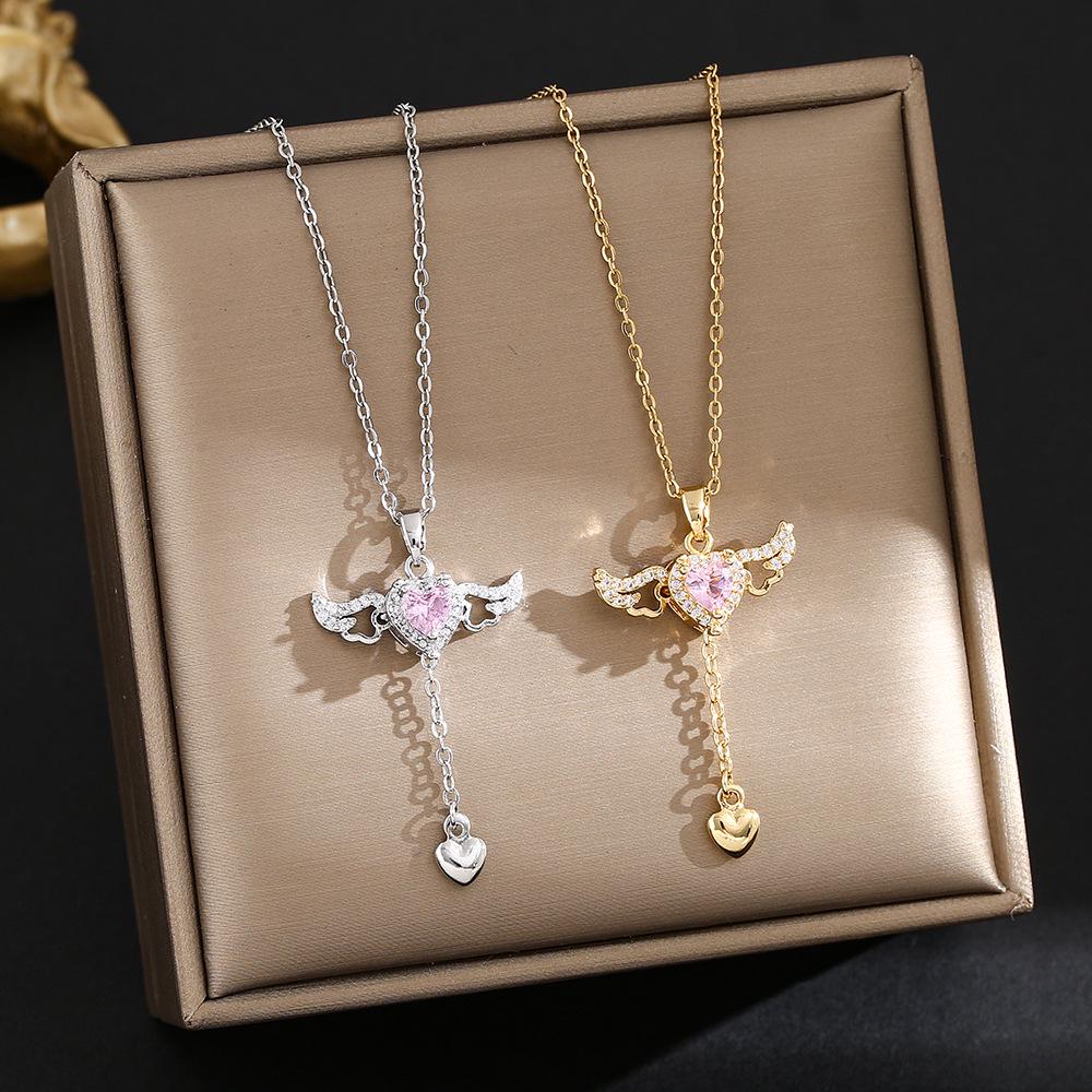 Elegant Korean Micro-Inlaid Titanium Necklace - Luxurious Women's Clavicle Chain, Non-Fading, Unique Minority Design.