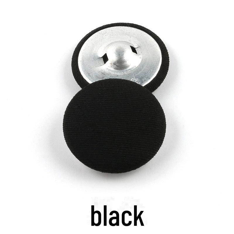 

Женская черная рубашка с круглыми пуговицами