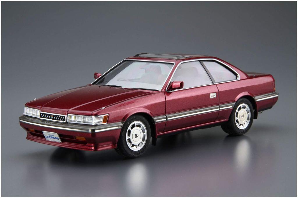 Série de Carros Modelo em Escala Aoshima Bunka Kyozai 61 Nissan UF31 Leopard Altima 1986 Modelo de Plástico 1/24 Não. 3,0