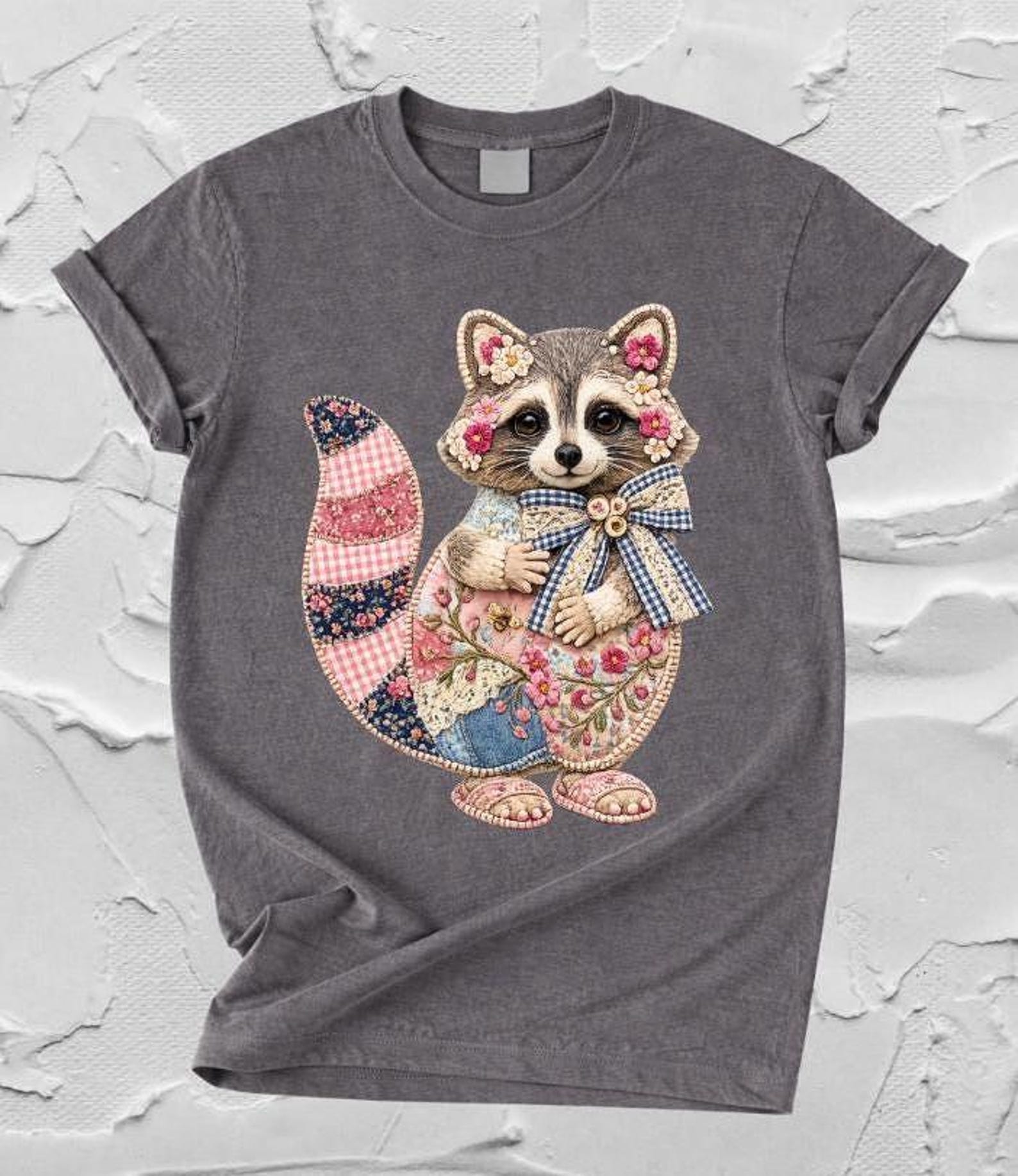Comfort Colors Patchwork Raccoon T-Shirt, Funny Raccoon Shirt, Faux Patchwork Woodland Tee, Floral Raccoon Shirt, Trendy Shirt 2XL