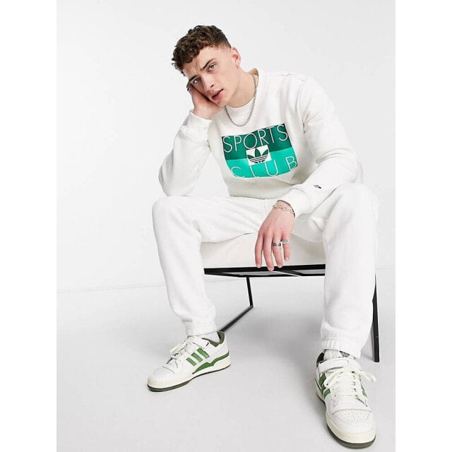 

Кремово-белая толстовка adidas Originals Sports Club с графикой спереди