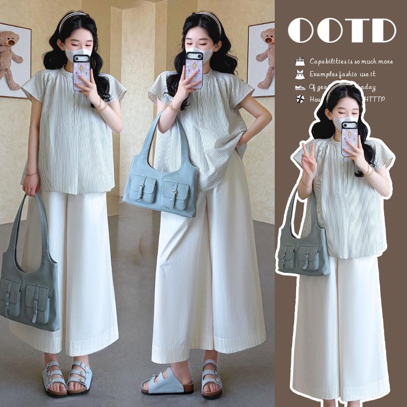 

Spring/Summer 2026 Korean Striped Raglan Sleeve Top & Pig Nose Buckle Wide-Leg Pants Set M