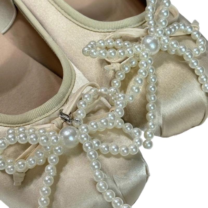Elegant Bowknot Shoe Charm for Women Bag Pendant Shoes Decoration Fashionable and Stylish Shoe Accessory