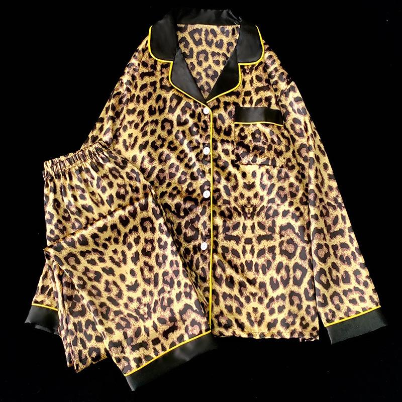 Luxury Leopard Print Pajamas Women'S Ice Silk Summer Thin Short-Sleeved Shorts Silky Smooth Cardigan Style Can Be Worn Outside Loungewear