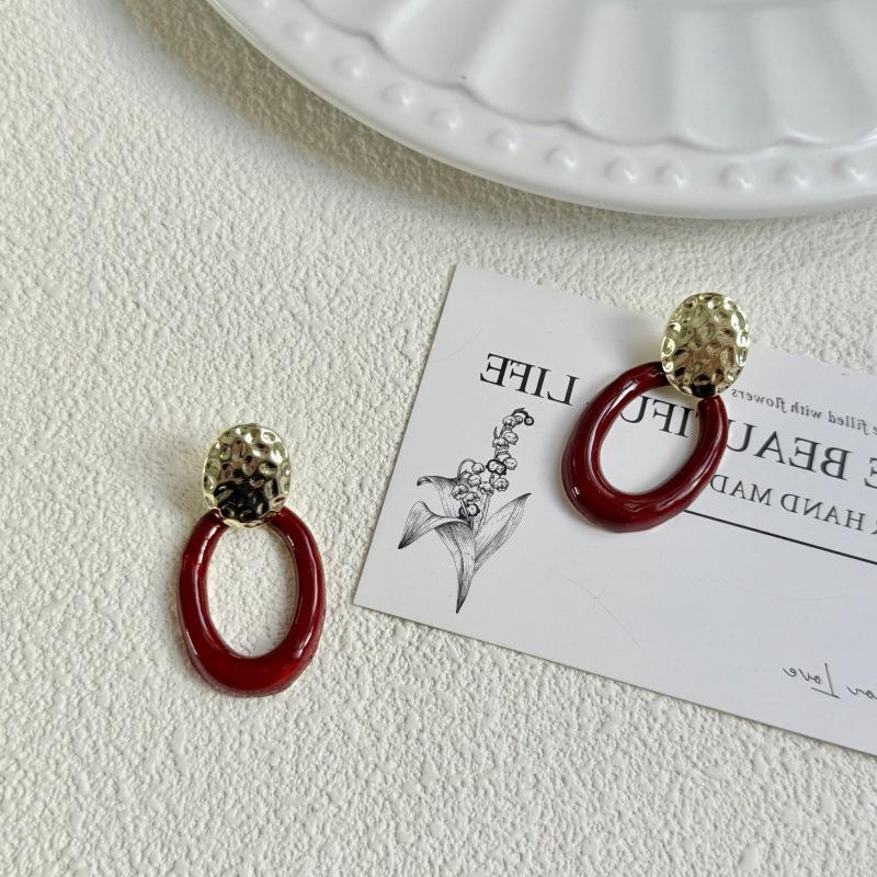 Elegant Red Geometric Oval Enamel Earrings for Women - Fashionable High-End Ear Jewelry