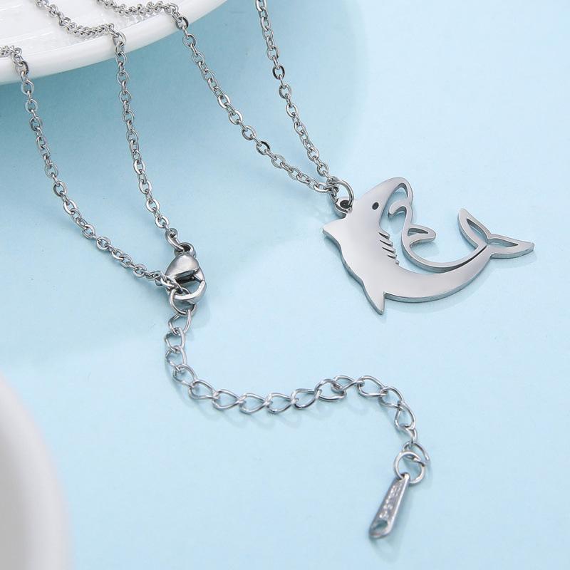 Cute Stainless Steel Dolphin Necklace Pendant Sea Animal Charms Ocean Beach Summer Jewelry for Women Dolphin Pendant Necklace