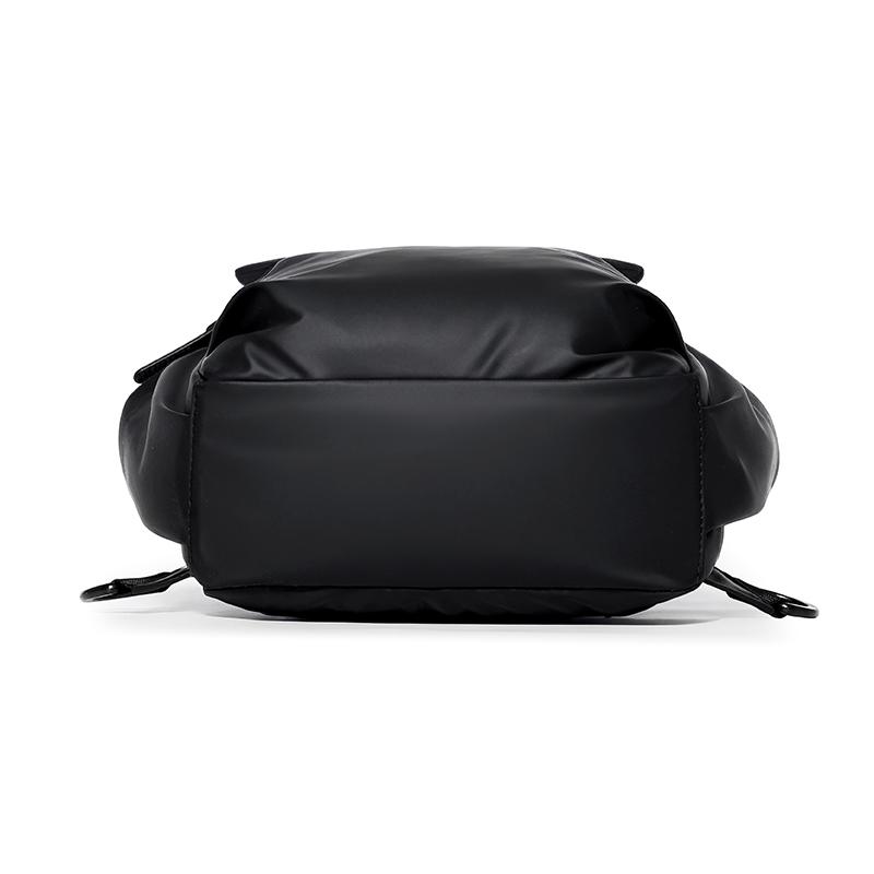 Men's Large Capacity Chest Bag Lightweight Waterproof Outdoor Sports Bag Multi-Power Crossbody Bag