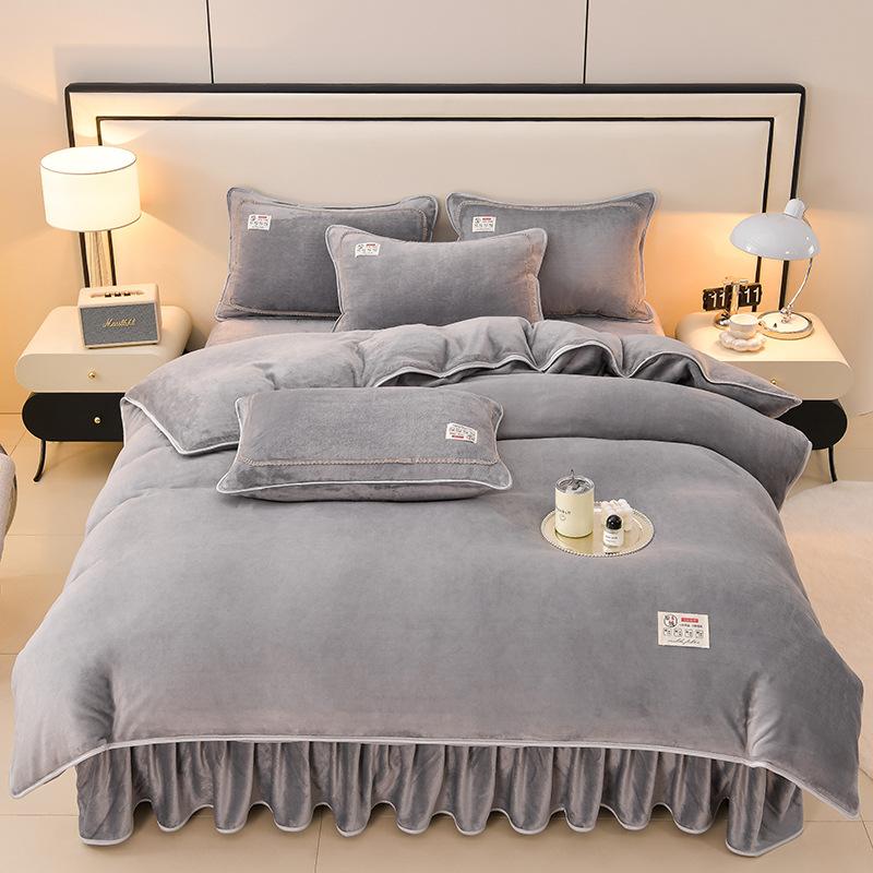 

Однотонный комплект из четырех предметов из утолщенного молочного флиса высокой плотности, простой, теплый, из кораллового флиса, антистатичное постельное белье 2.0 meters 4pc: