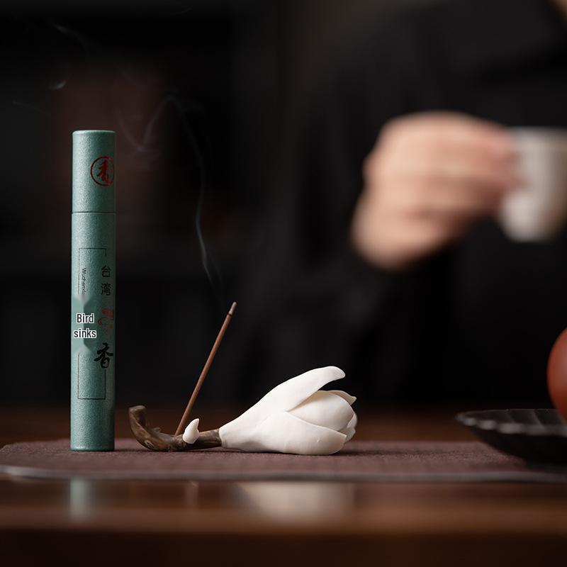 Handmade Ceramic Flower-Shaped Incense Holder for Magnolia Scented Sticks - Zen Home Decor Sandalwood & Agarwood Burner