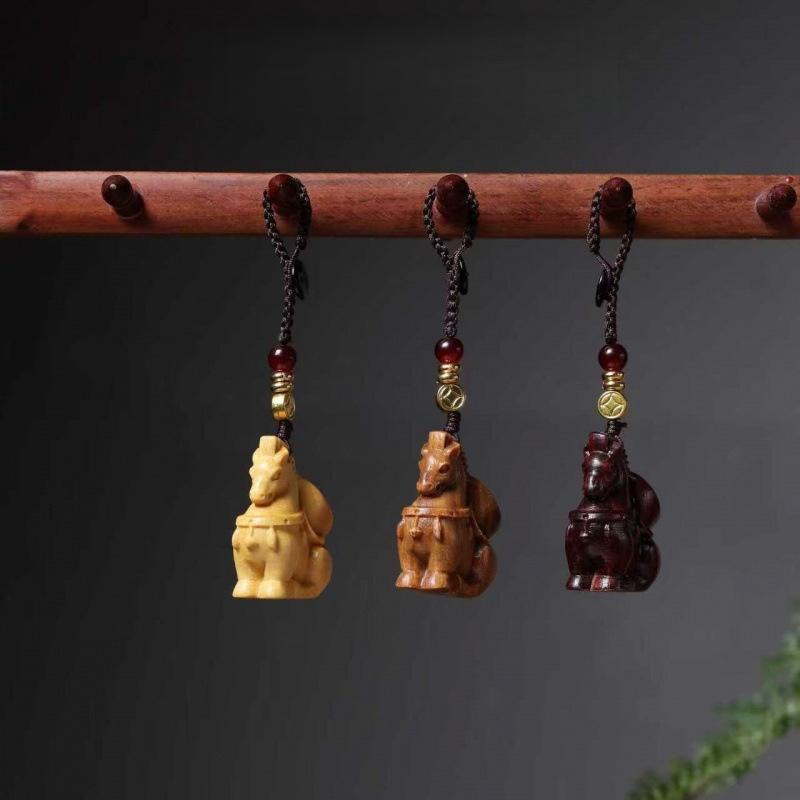 Creative Wooden Zodiac Horse Keychain Mascot Pony Bag Pendant Decoration Wooden Artifacts Jewelry Accessories New Year Gift