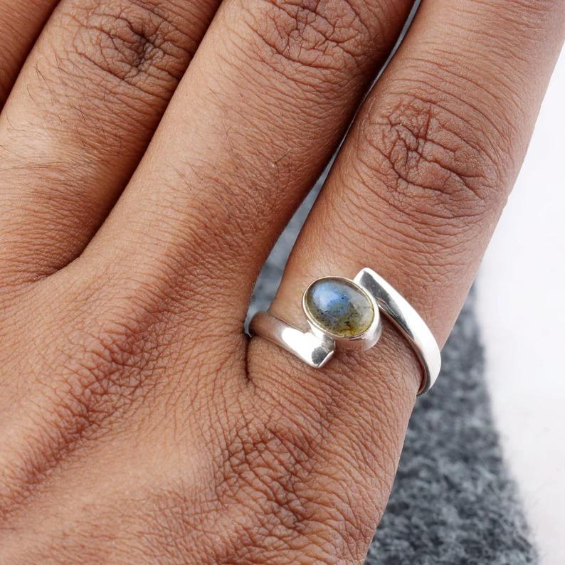 Labradorite Gemstone Ring 925 Sterling Silver Solid Stone Fashion Rings for Women's Gift Idea Gemstone Jewelry Handmade Gemstone Rings