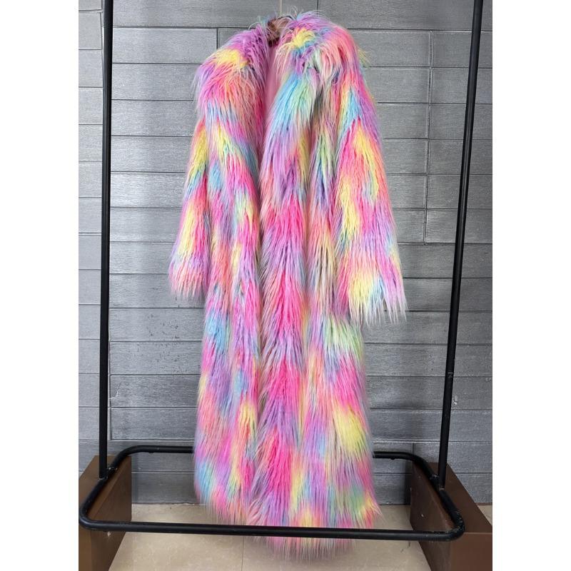 Giacca in finta lana jacquard colorata con pelliccia soffice da spiaggia, cappotto invernale da donna con colletto a revers esteso in finta pelliccia