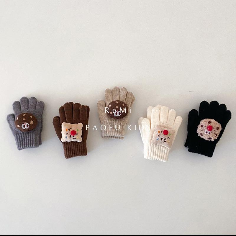 - Year-old Children's Gloves Winter New Cartoon Warm Knitted Five-finger Gloves Boys and Girls Gloves Tide