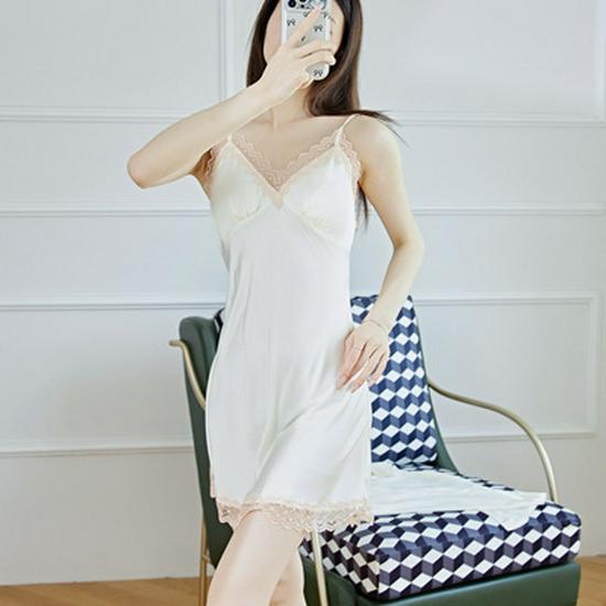 Summer Ice Silk Lace-Trimmed Camisole Nightgown with Chest Pads for Women