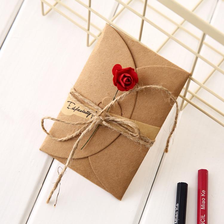 Small Kraft Paper Dried Flower Greeting Card for Thanksgiving & Valentine's Day