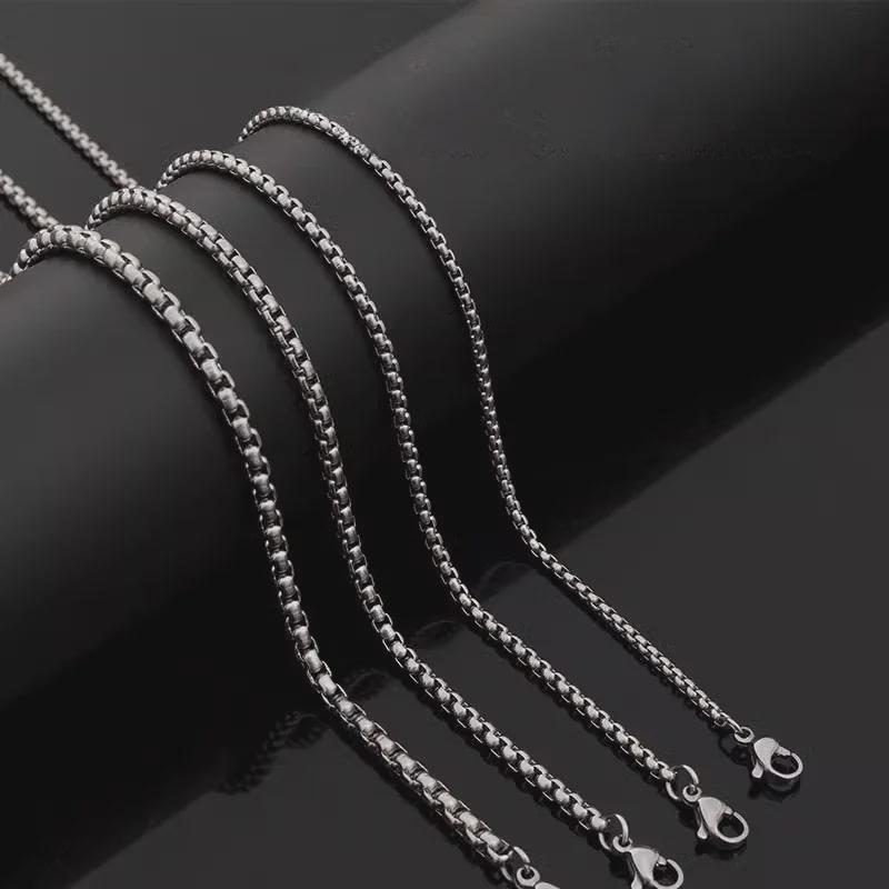 Unisex Titanium Stainless Steel Necklace with Round and Square Beads, Fade-Resistant, All-Match, Korean Version