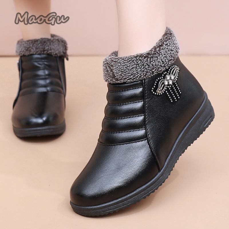 Mom's Winter Soft Soled Anti Slip Snow Boots with Short Plush Middle-aged Elderly Warm Cotton Short Boots Size 35-41 Botas Mujer