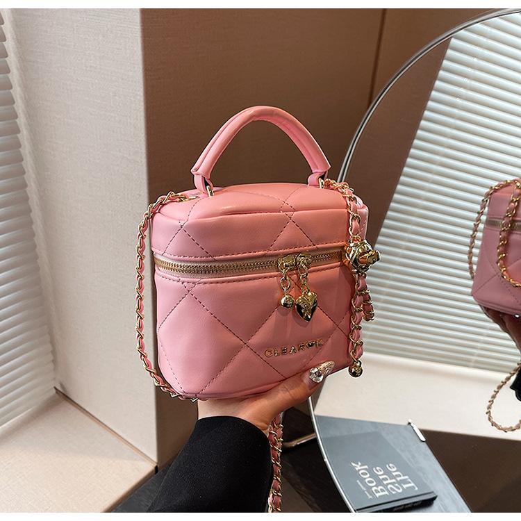 

Rhombus chain messenger bag women s bag new summer niche design mini bucket bag