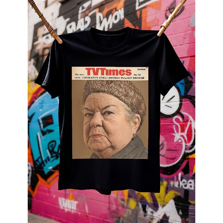 Футболка Coronation Street Эна Шарплс Винтажная TV Times - Иконический Актер Мыльной Оперы Принт Ретро Футболка Подходит для Фанатов Coronation Street Подарок, Иконическая Эна S чёрный