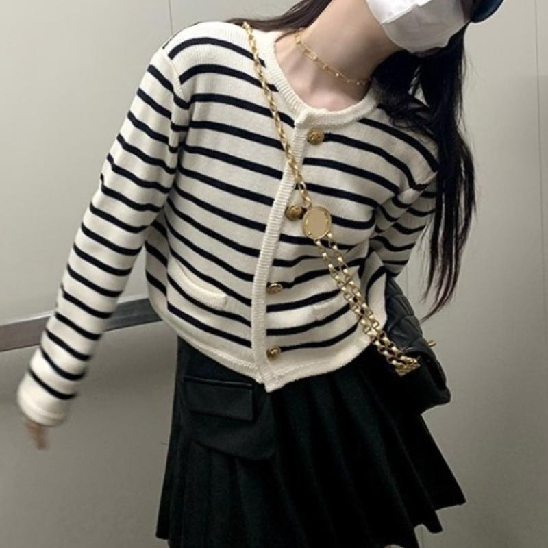 Striped Round Neck Knitted Cardigan for Women Autumn Loose Outerwear Women Short Sweater Coat Winter Elegant Slim Fit Vintage Cardigans Jackets 24916