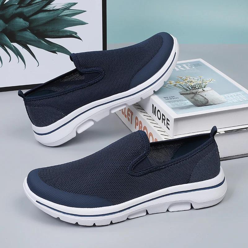 Fashion 2025 New Men's Lightweight Running Shoes Thick Soled Fashionable Breathable Mesh Sports Shoes Women's Gym Yoga Walking Shoes