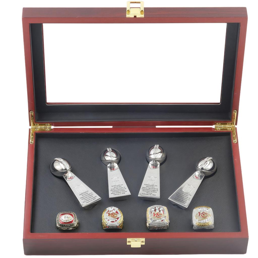 Kansas City Chiefs Kampioensring Set (4-delig, 1969, 2019, 2022, 2023) met gegraveerde trofee