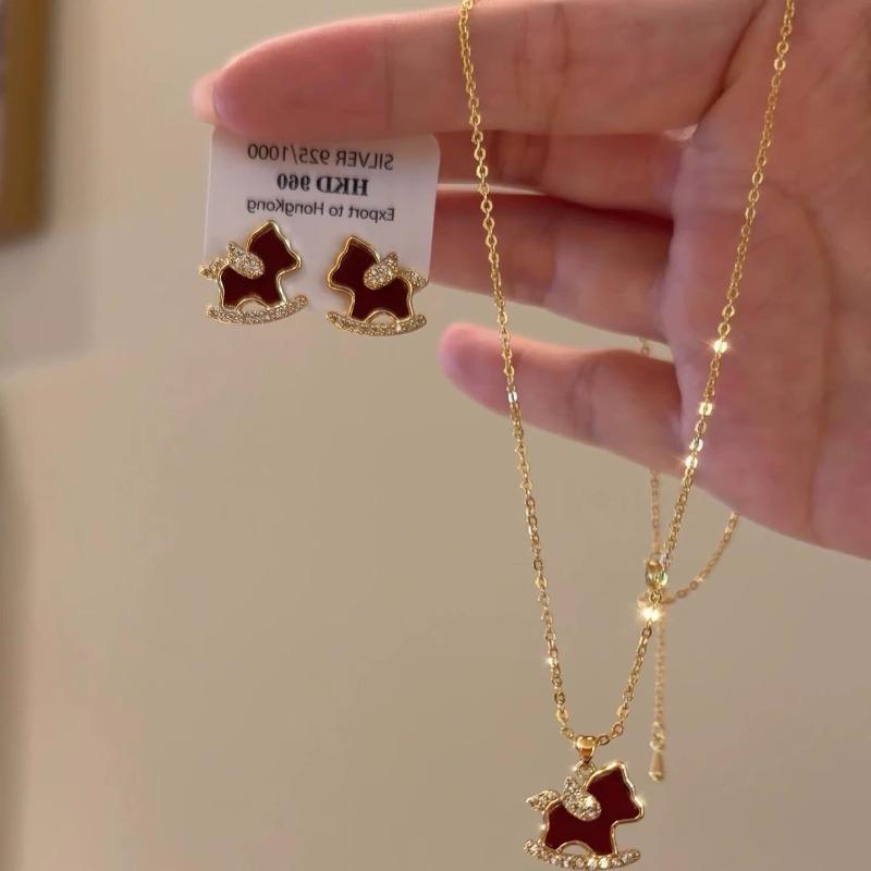 Retro Glazed Glittering Diamond Small Horse Necklace Earrings, Zodiac Year Style Collar Chain Stud Earrings, Luxurious and Exquisite