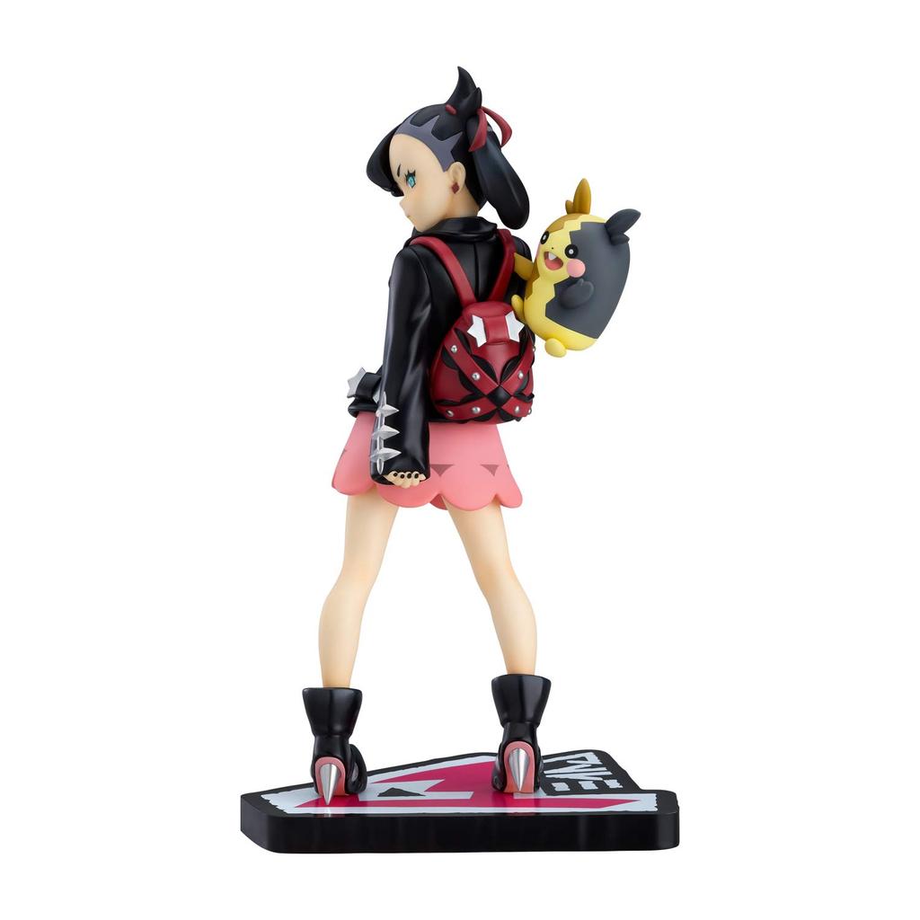 Center Original Marnie Morpeko Pokémon Figure &