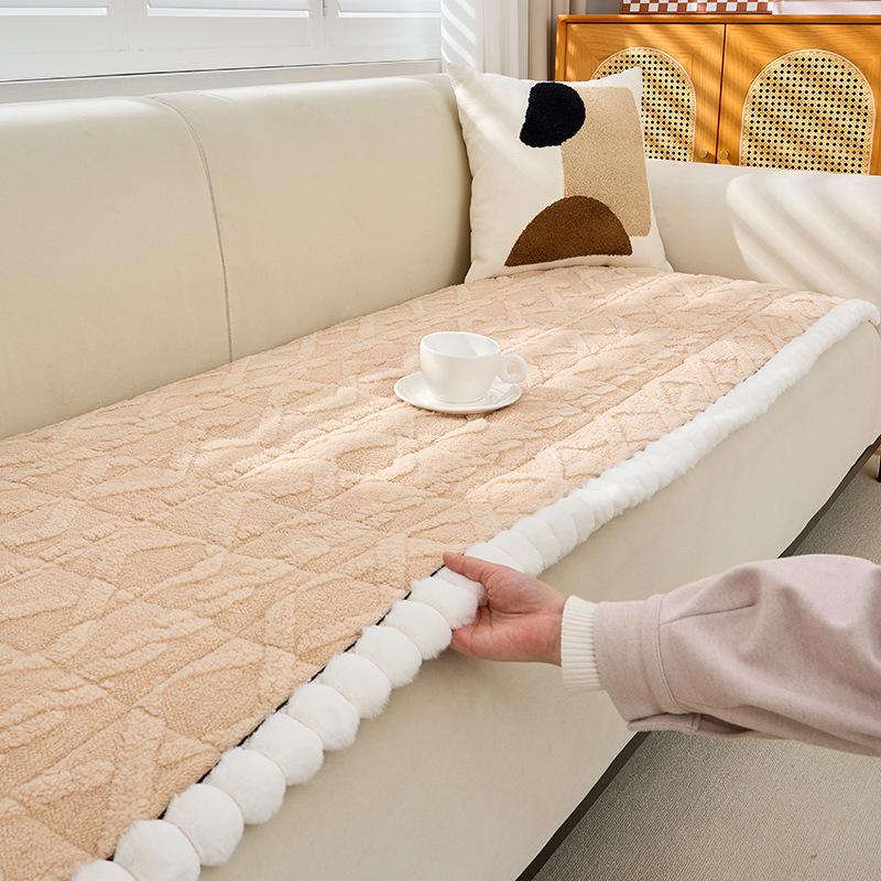 

1 шт. Мягкая стеганая подушка для дивана, Утолщенный полиэстеровый чехол для дивана для тепла осенью и зимой, Домашнее украшение, Подходит для 2-, 3- или 4-местных диванов. 70*70cm бежевый