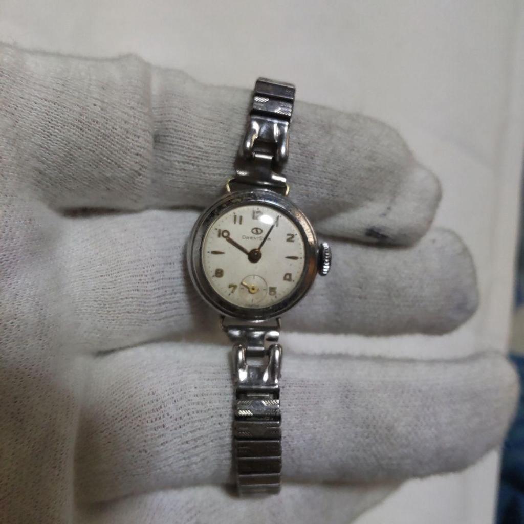 Used Working item ORIENT STAR silver hand-wound analog watch