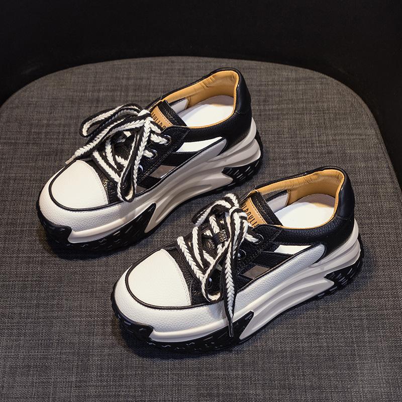 Daddy Shoes Leather Surface Hollow Women 2025 Summer New Retro Lightweight Inner Height Increase Casual Sports Shoes Platform Sandals