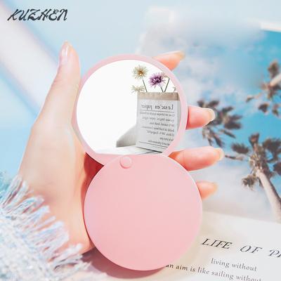 1Pcs Espelho pequeno portátil dobrável espelho de maquiagem criativo mini espelho capa deslizante mini espelho de bolso portátil espelho de maquiagem