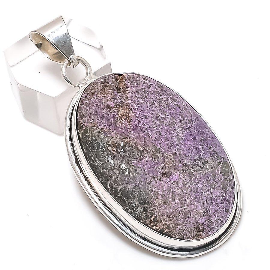 

Пурпурит Драгоценный камень 925 Стерлинговое серебро Ювелирная подвеска 2,25